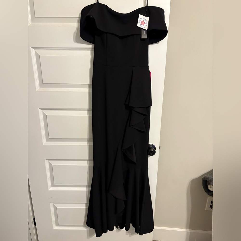 Chic Asymmetrical Black Dress - Picture 3 of 6